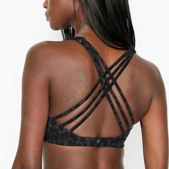 VS Matching Set - Essential Pocket Leggings and Strappy Bra - Animal Print - Picture 3 of 7